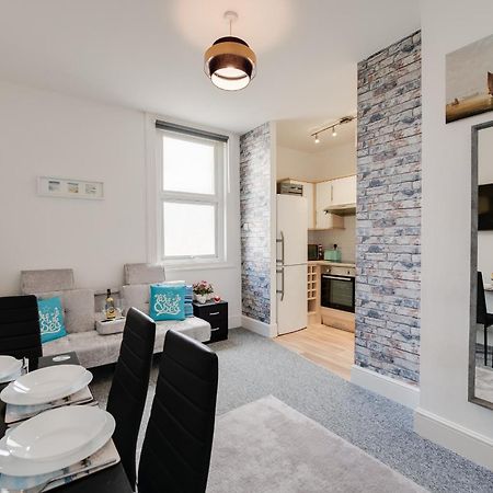 Dockyard Hideaway Nr Gunwharf Quays Apartment Портсмът Екстериор снимка