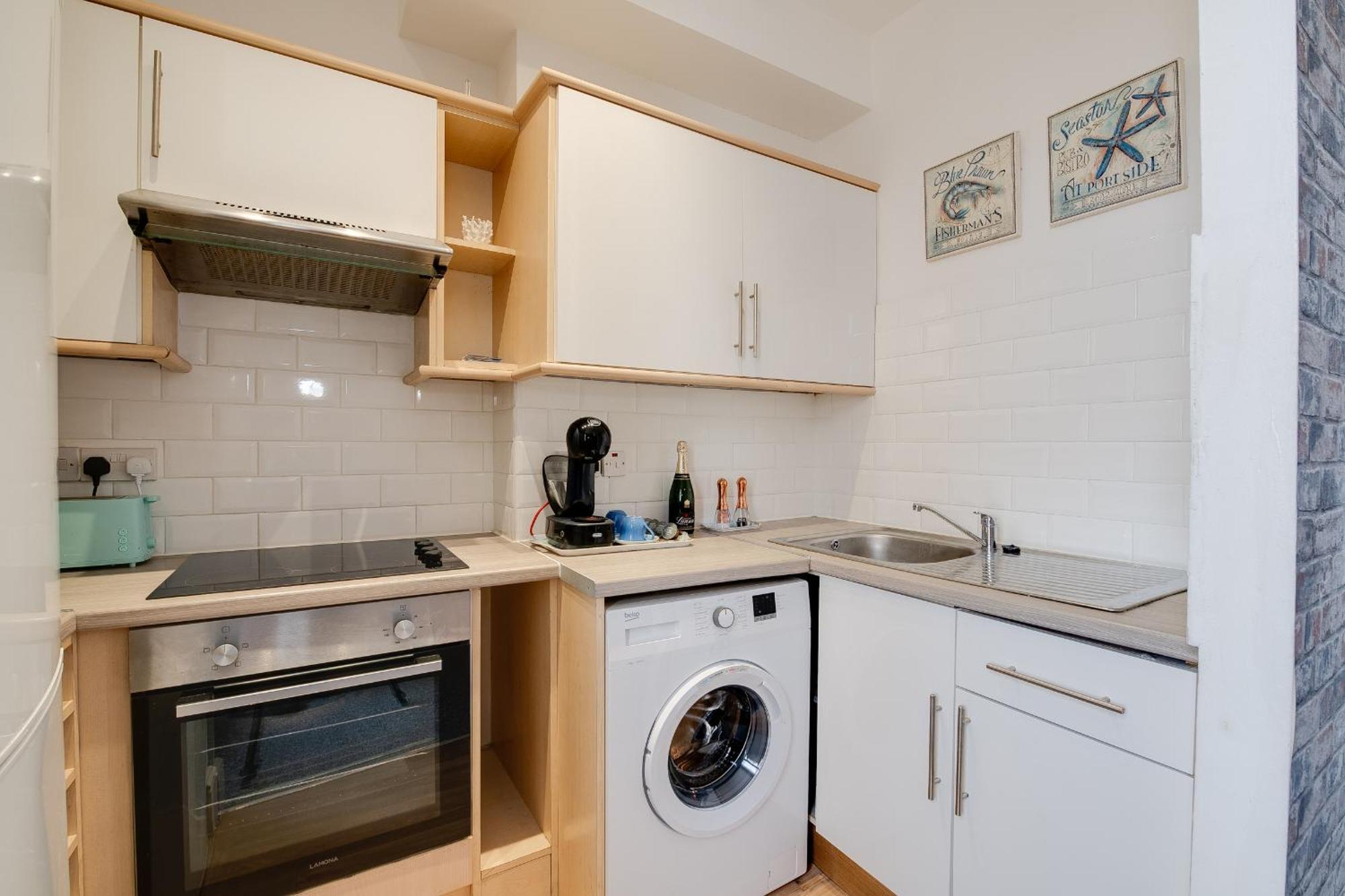 Dockyard Hideaway Nr Gunwharf Quays Apartment Портсмът Екстериор снимка